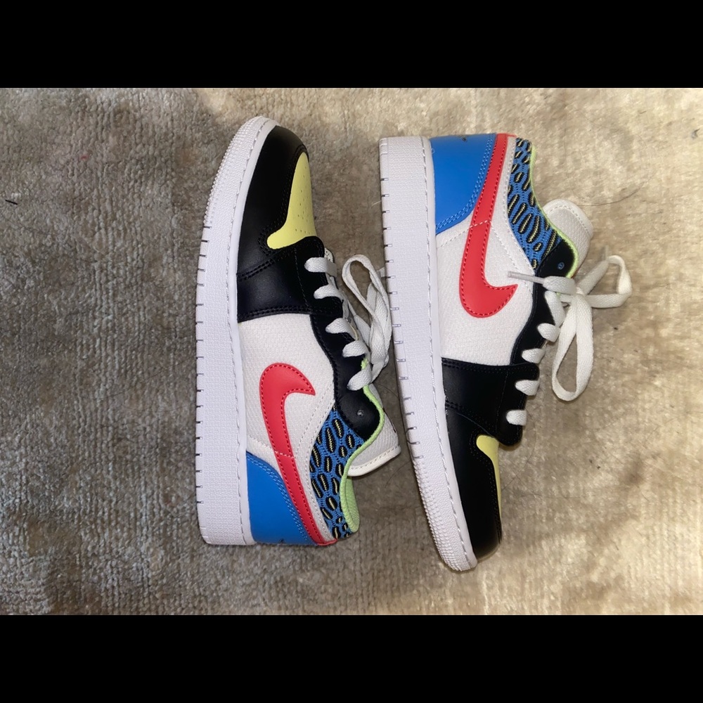 Air Jordan low